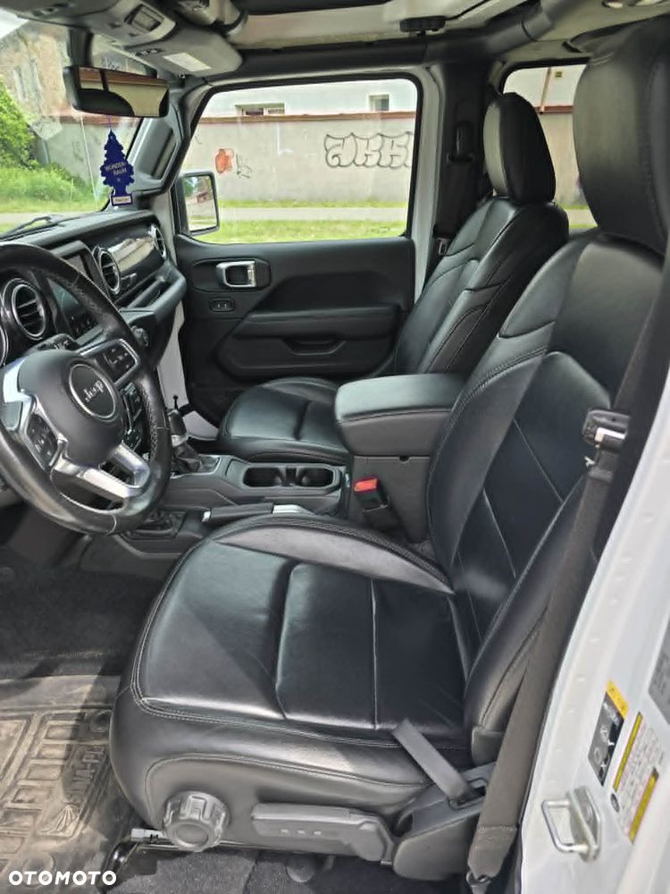 Jeep Wrangler - 14