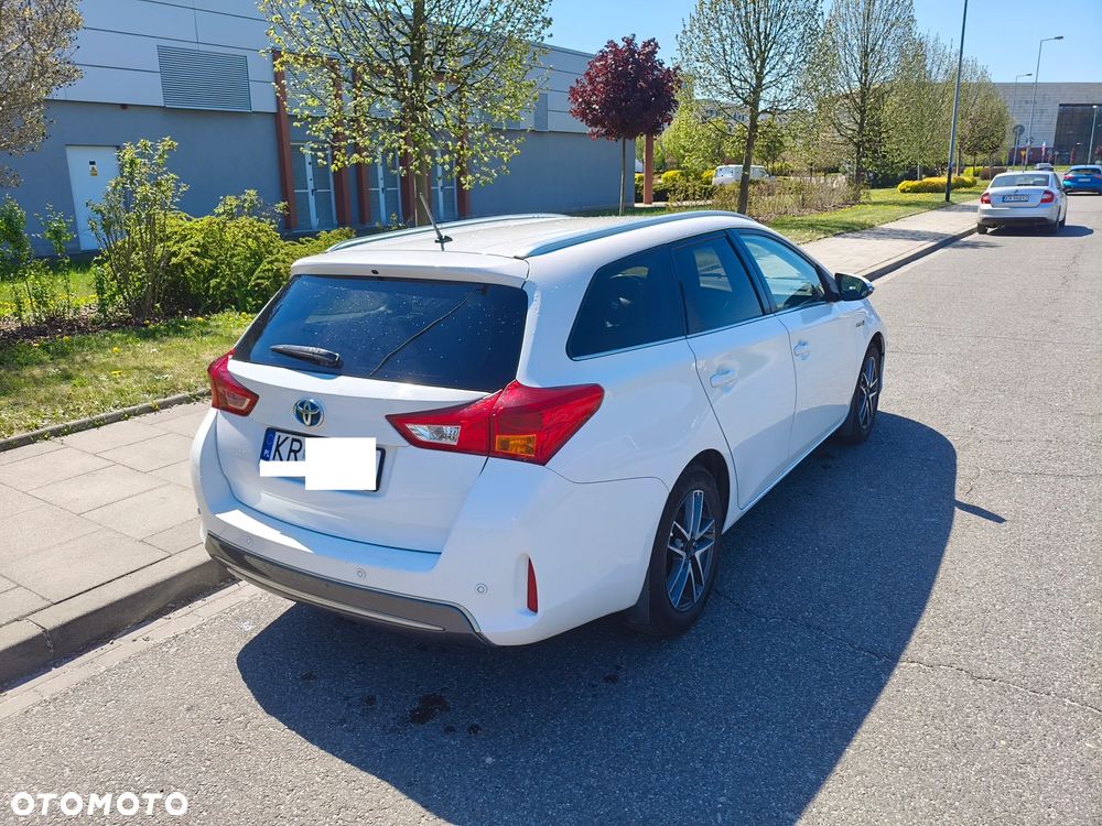 Toyota Auris - 4