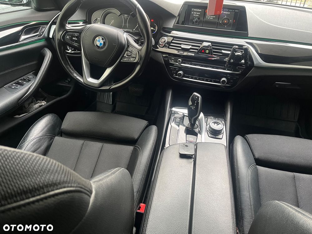 BMW Seria 5 520d Sport Line sport - 13