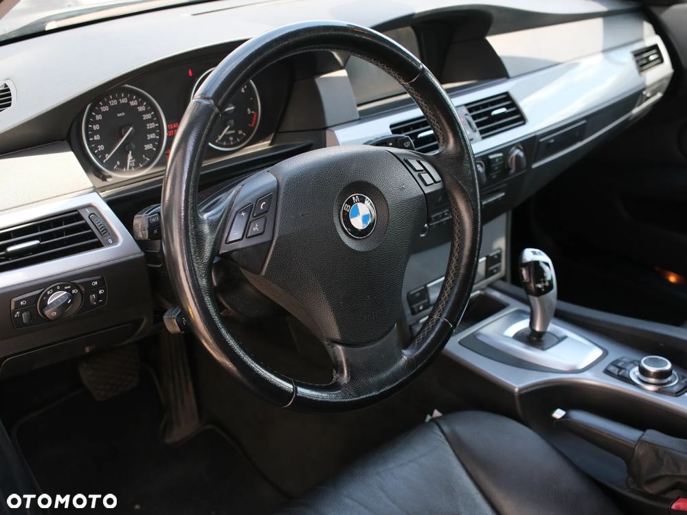 BMW Seria 5 520d - 10