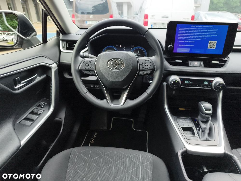 Toyota RAV4 - 13
