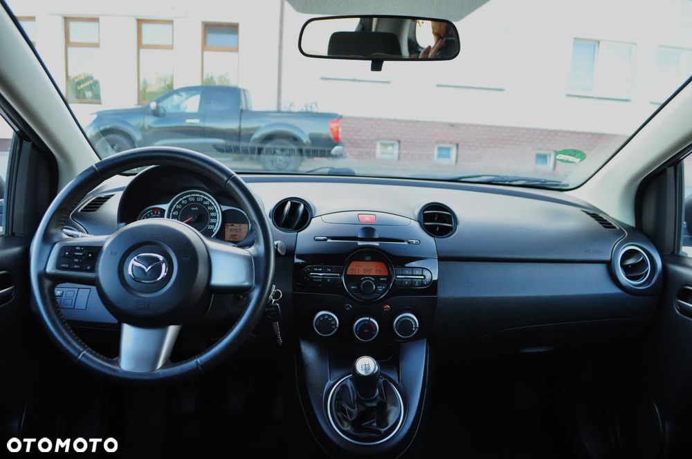 Mazda 2 1.3 Exclusive - 11