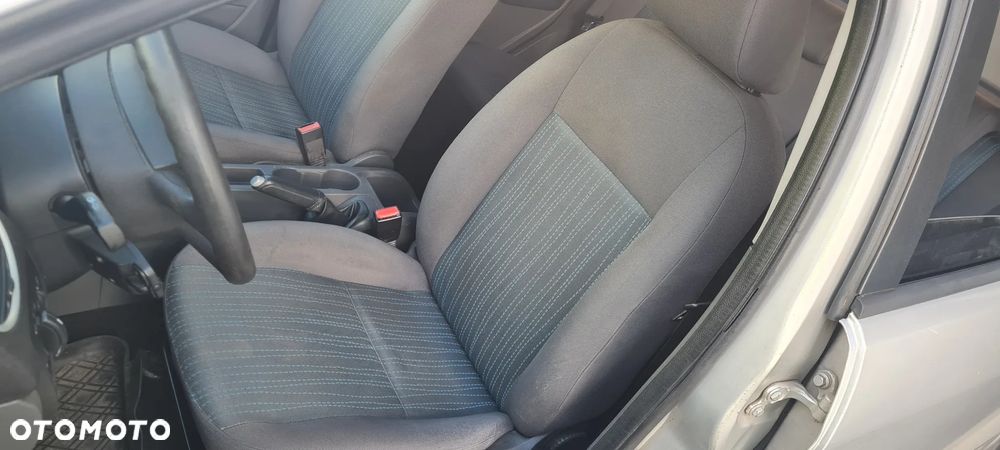 Ford Focus 1.6 Comfort - 20