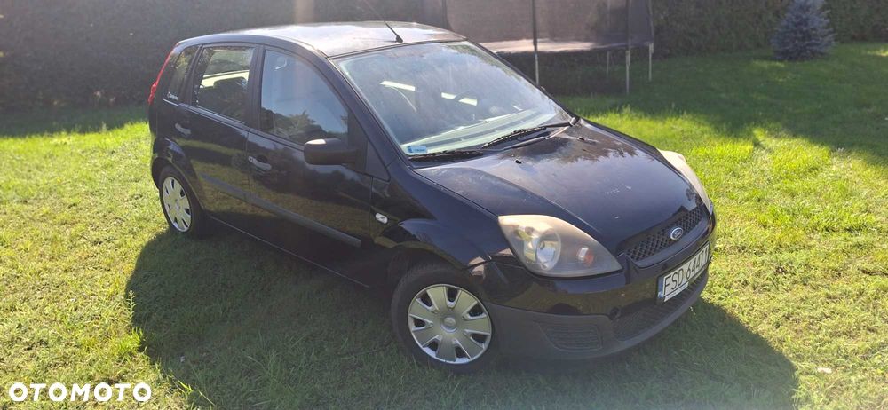 Ford Fiesta - 2