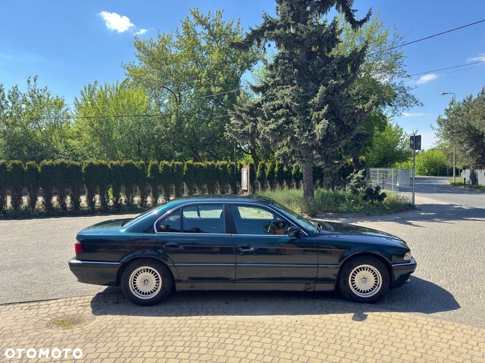 BMW Seria 7 - 4