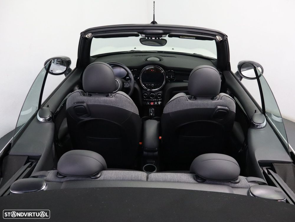 MINI Cabrio Cooper Auto - 35