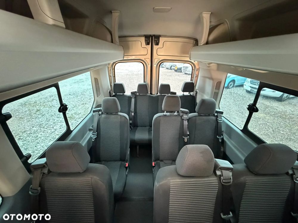 Ford Transit - 13
