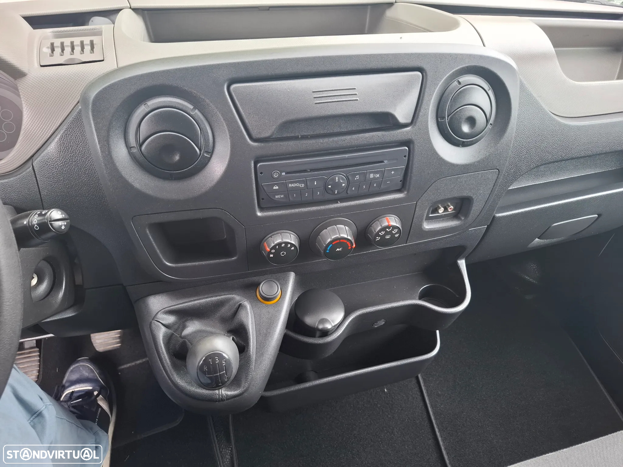 Renault MASTER 2.3DTI C/PLATAFORMA E MOTOR FRIO - 10