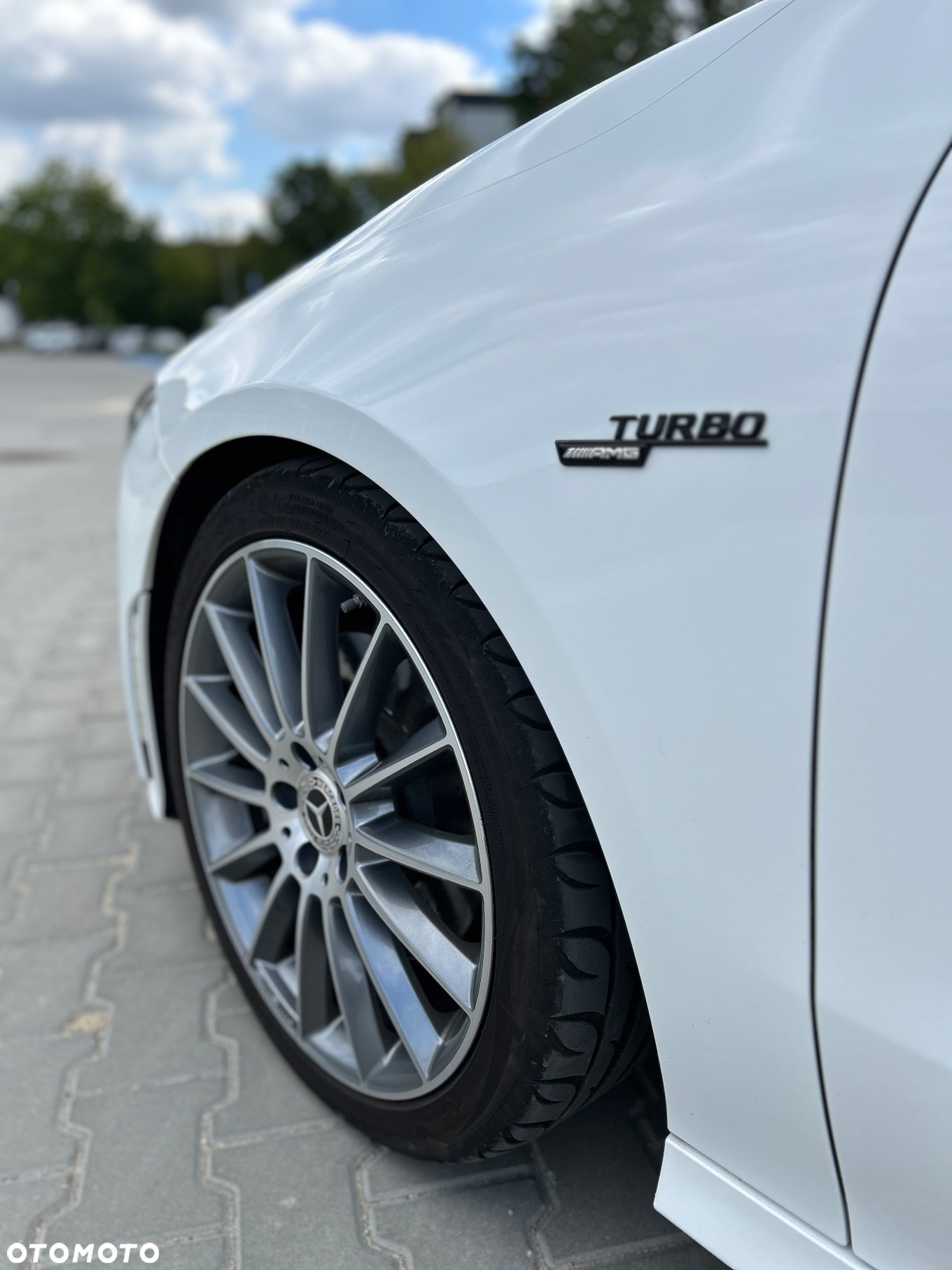 Mercedes-Benz CLA 200 d Shooting Brake 8G-DCT AMG Line - 10