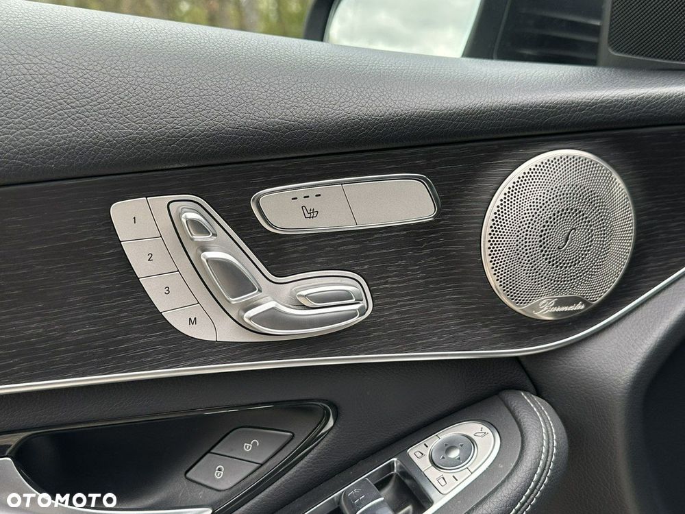 Mercedes-Benz GLC - 17