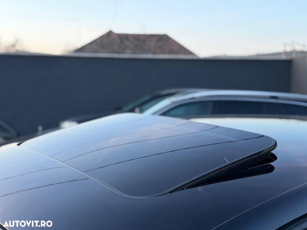 Volkswagen Golf 1.4 TSI DSG Style - 26