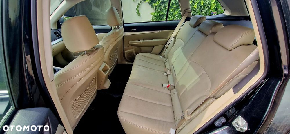 Subaru Legacy 2.0 D Comfort Navi - 11