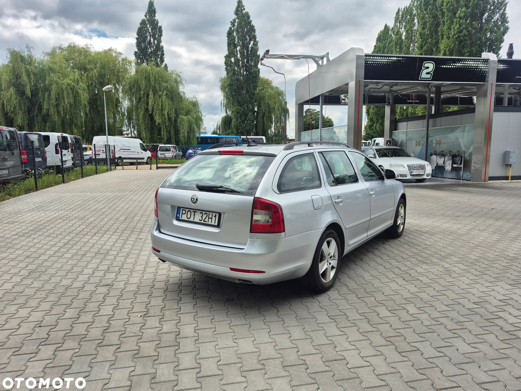 Skoda Octavia 2.0 TDI DPF Elegance - 3