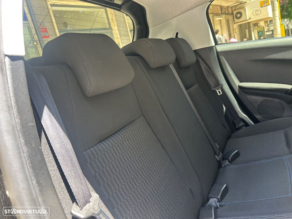 Peugeot 208 1.2 VTi SE Style - 13