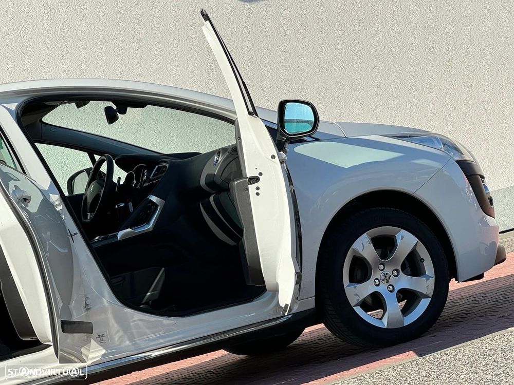 Peugeot 3008 1.6 e-HDi Allure 2-Tronic - 40