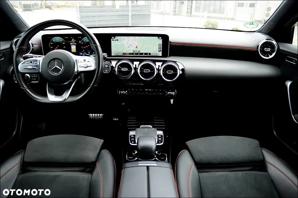 Mercedes-Benz Klasa A 180 AMG Line 7G-DCT - 21