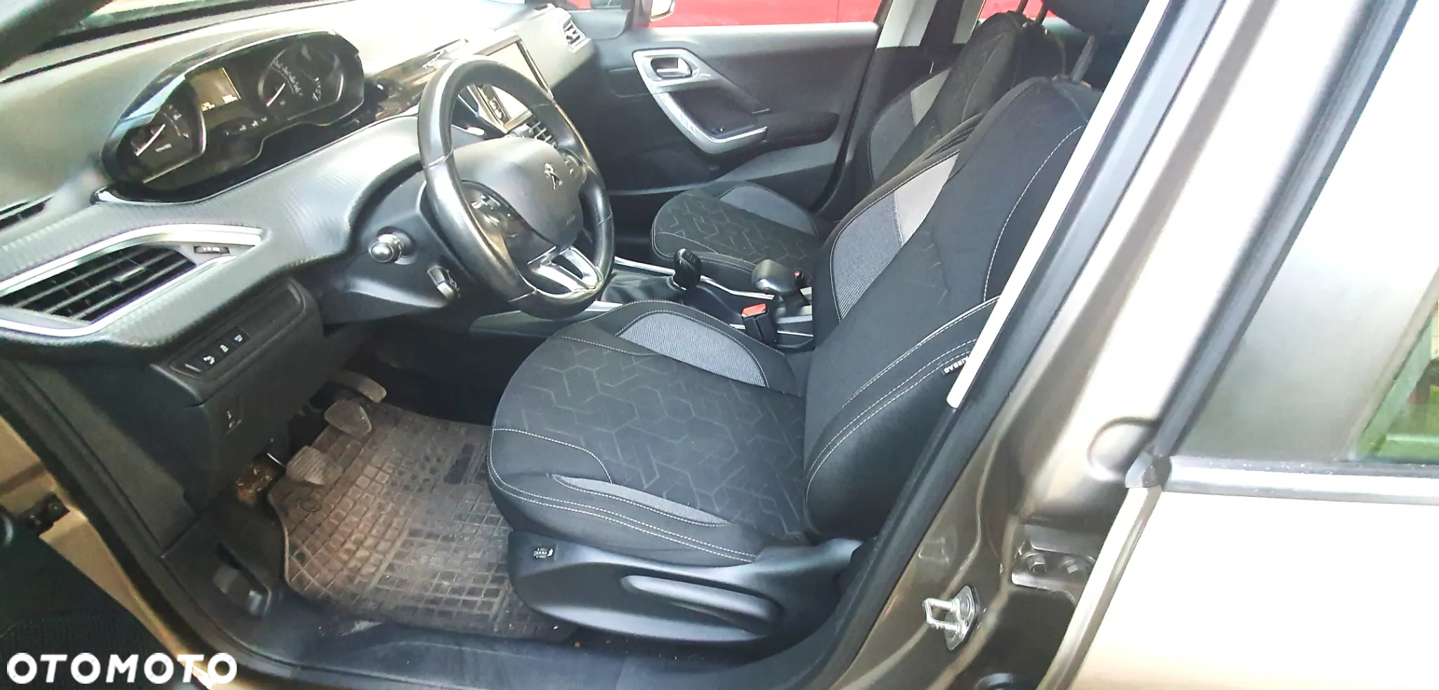 Peugeot 2008 1.2 Pure Tech Crossway S&S - 28