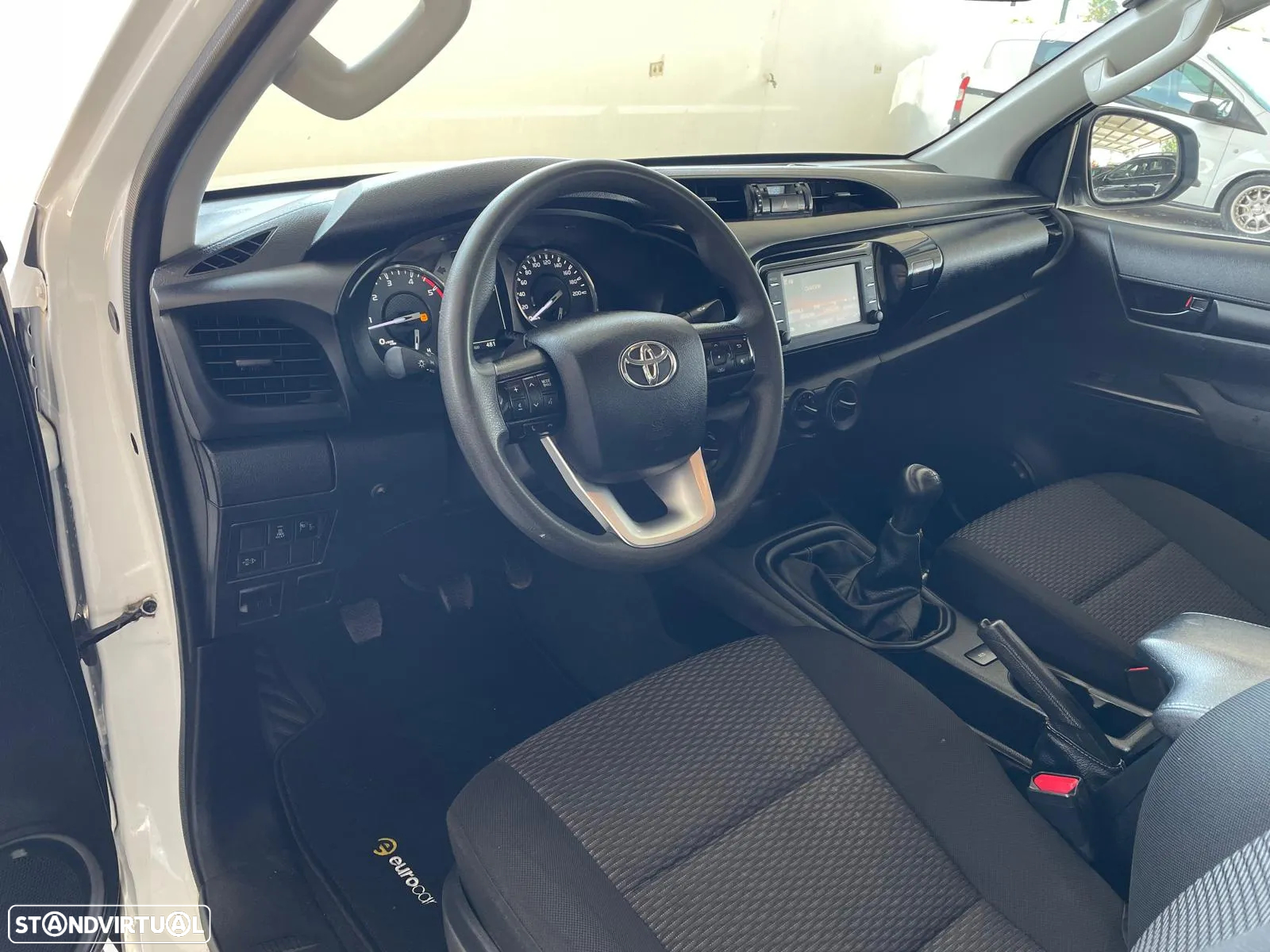 Toyota Hilux 2.4 D-4D 4WD Cab. Simples c/IVA Dedutível - 10
