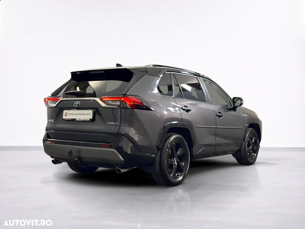 Toyota RAV4 - 6