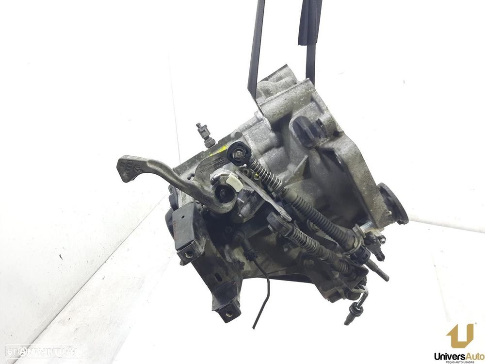 CAIXA VELOCIDADES SKODA FABIA I 2004 -GSA - 8