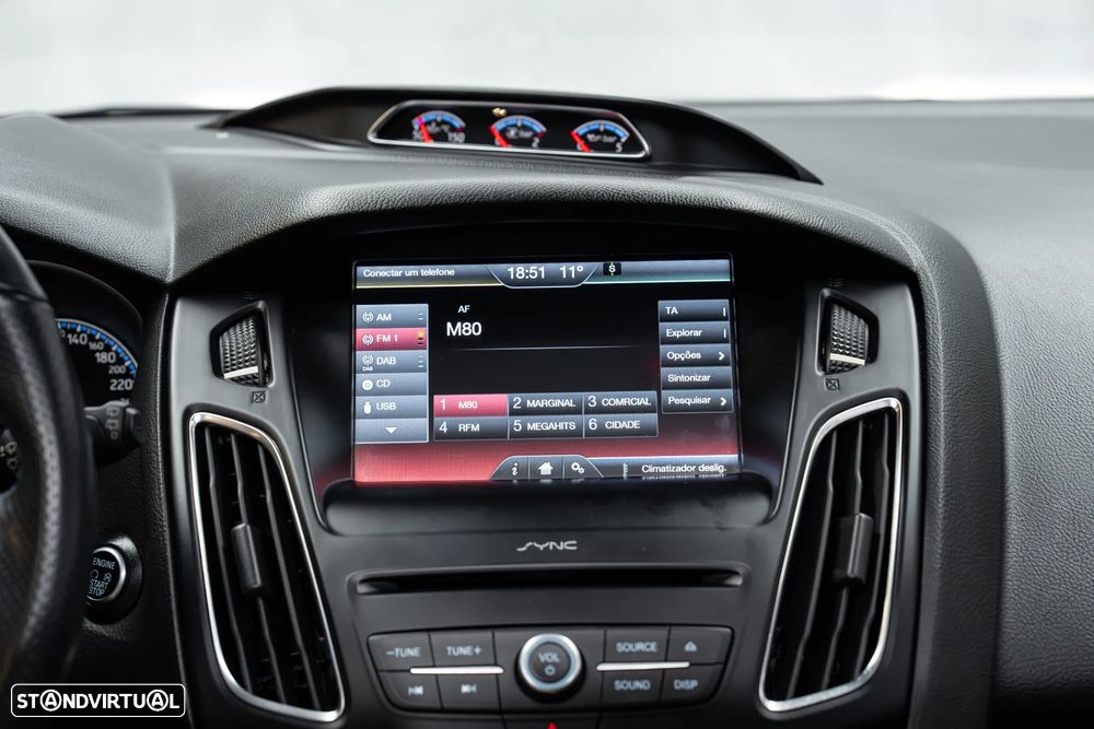 Ford Focus 2.3 EcoBoost RS - 38