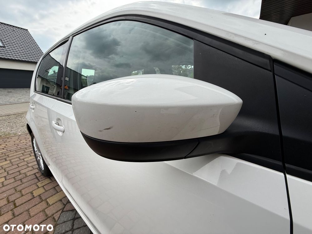 Volkswagen up! 1.0 high - 15