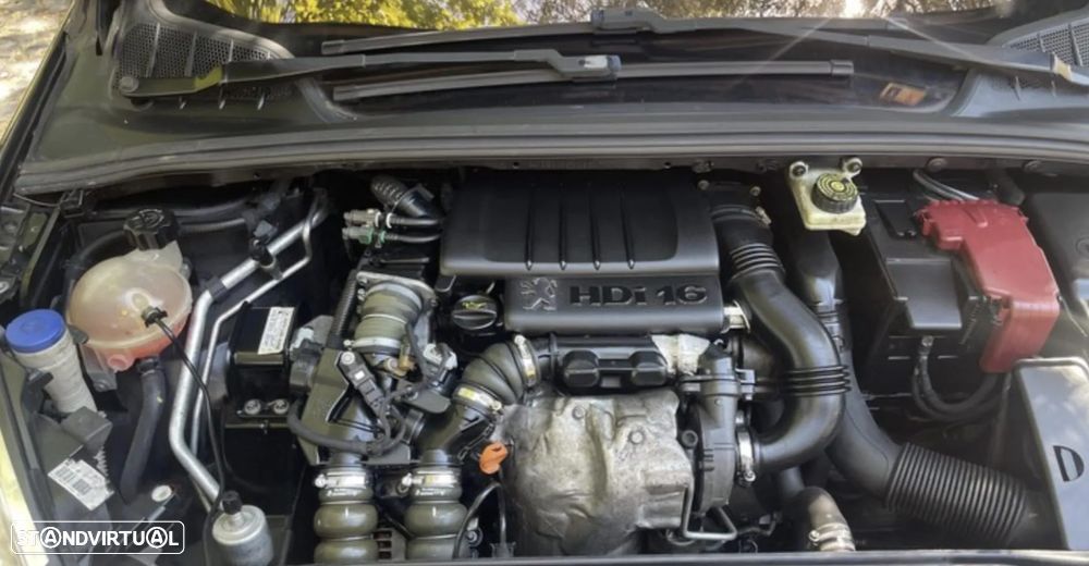Peugeot 308 1.6 HDi Premium - 8