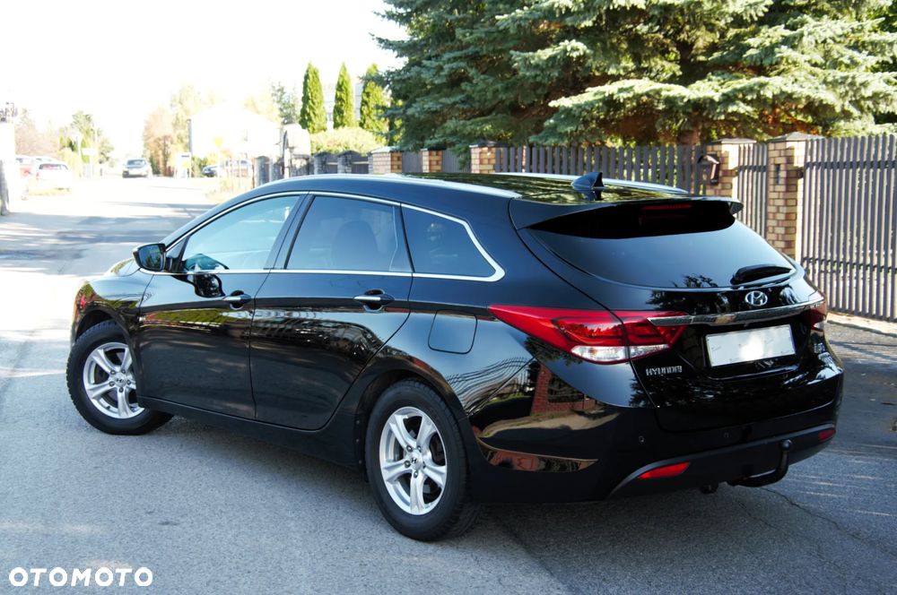 Hyundai i40 Kombi blue 1.6 CRDi DCT Space Plus - 21