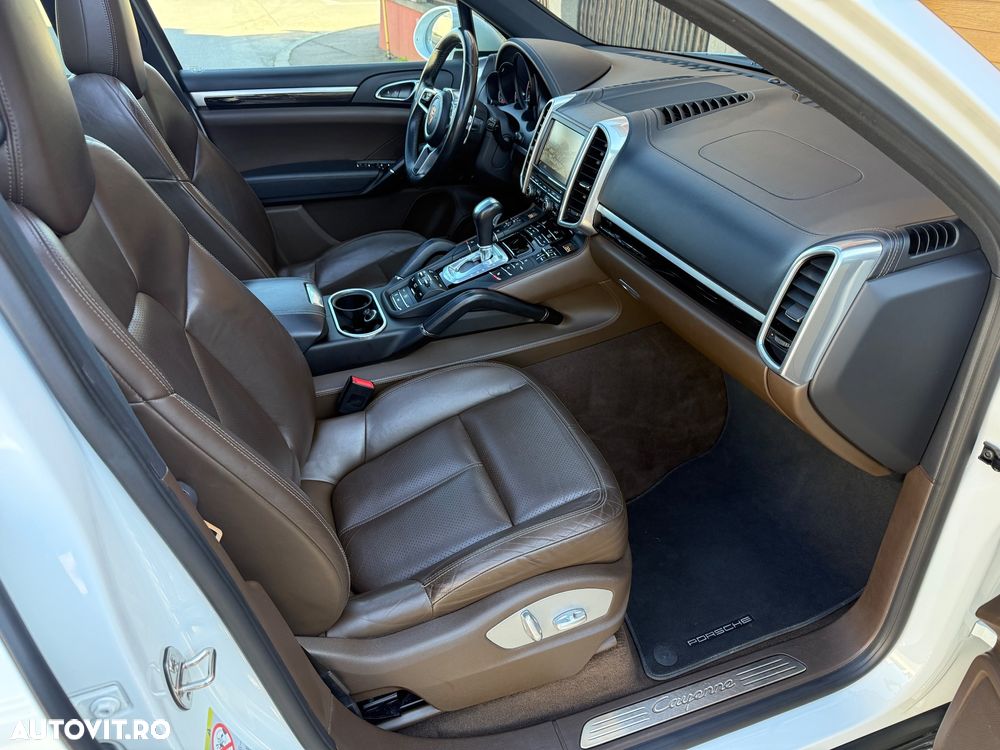 Porsche Cayenne - 18