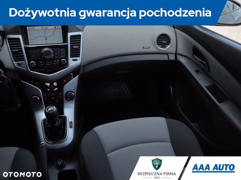 Chevrolet Cruze - 10
