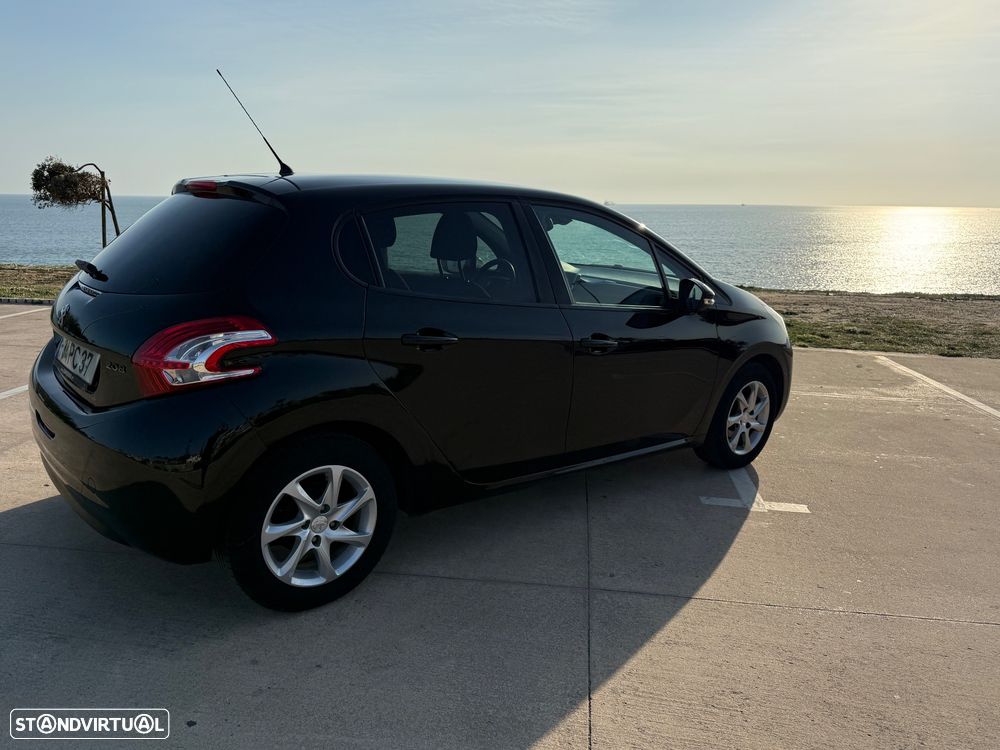 Peugeot 208 1.2 PureTech Style - 6