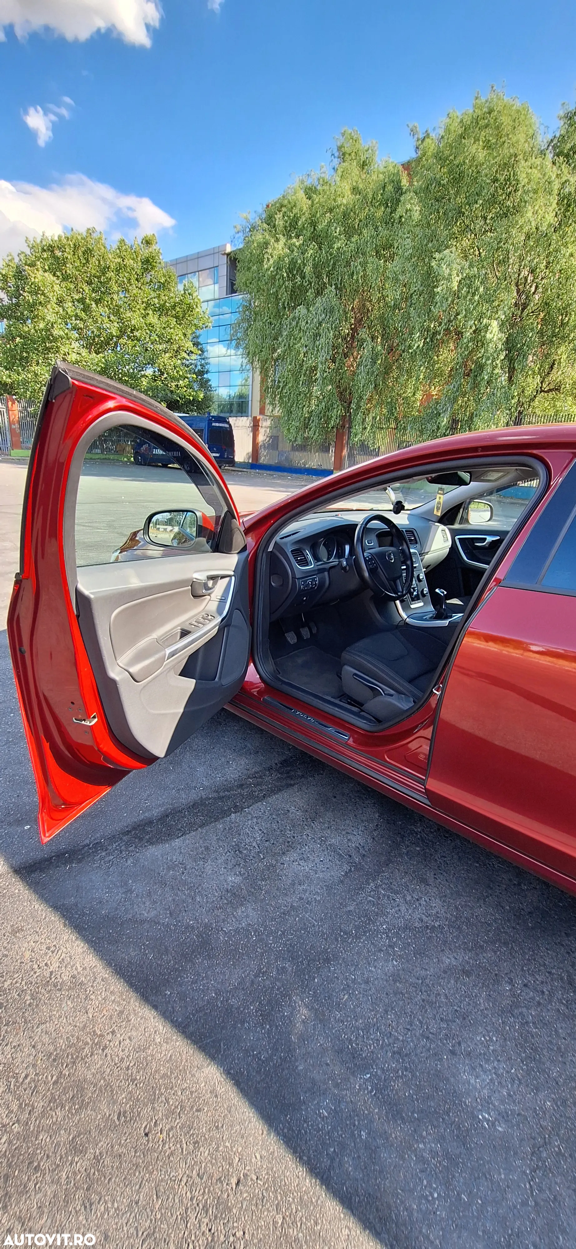 Volvo S60 D2 Momentum - 5