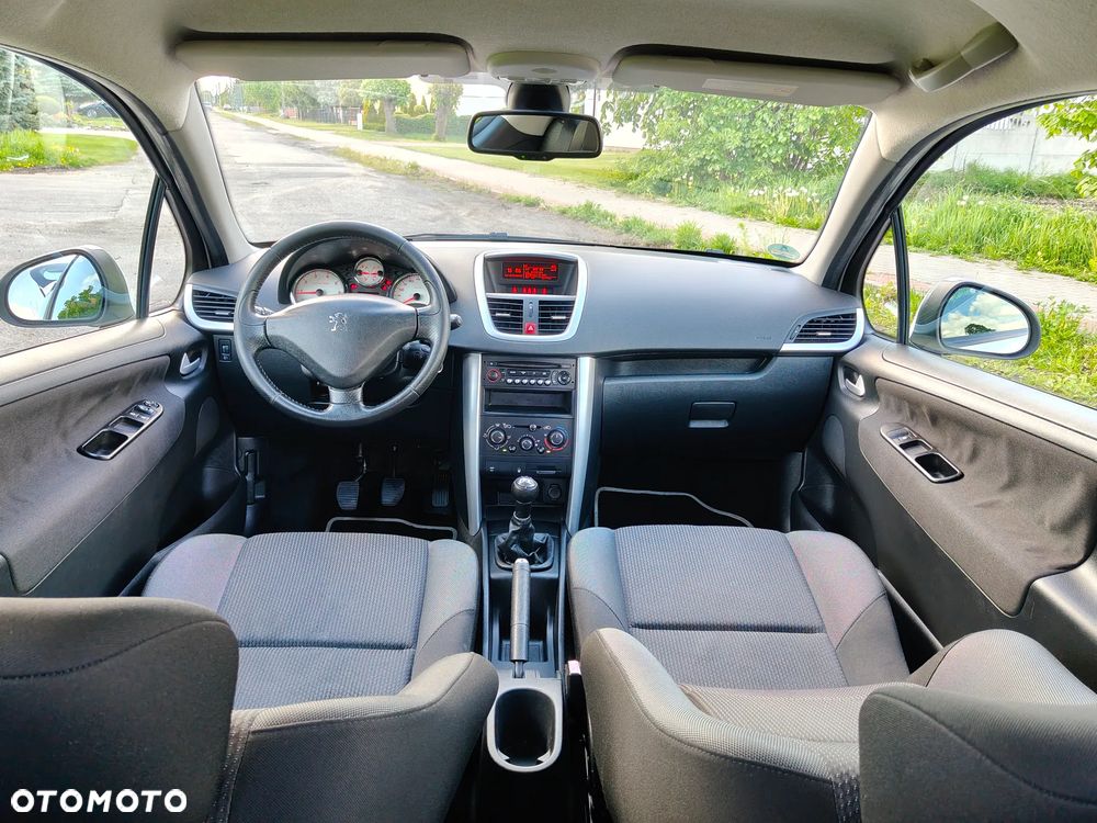 Peugeot 207 75 Urban Style - 13