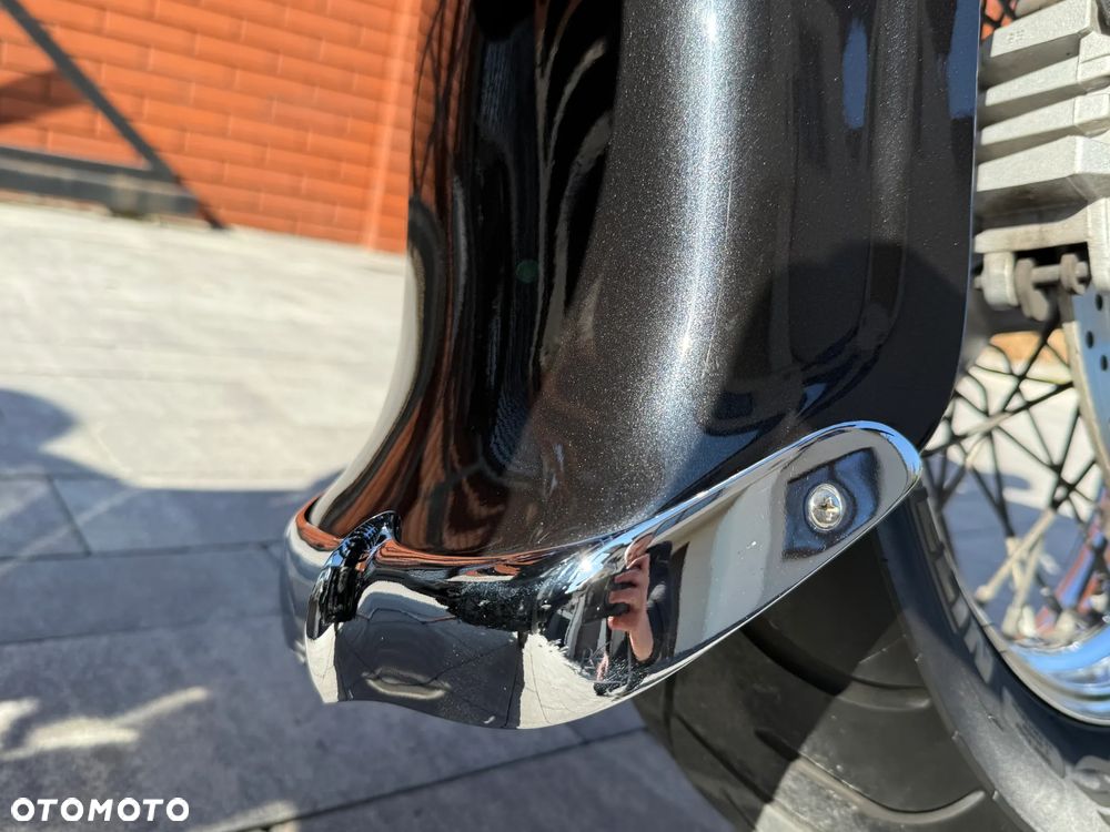 Suzuki VL 800 Volusia - Boulevard C50 - 23