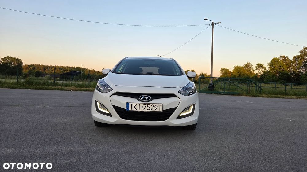 Hyundai i30 i30cw 1.4 Intro Edition - 15