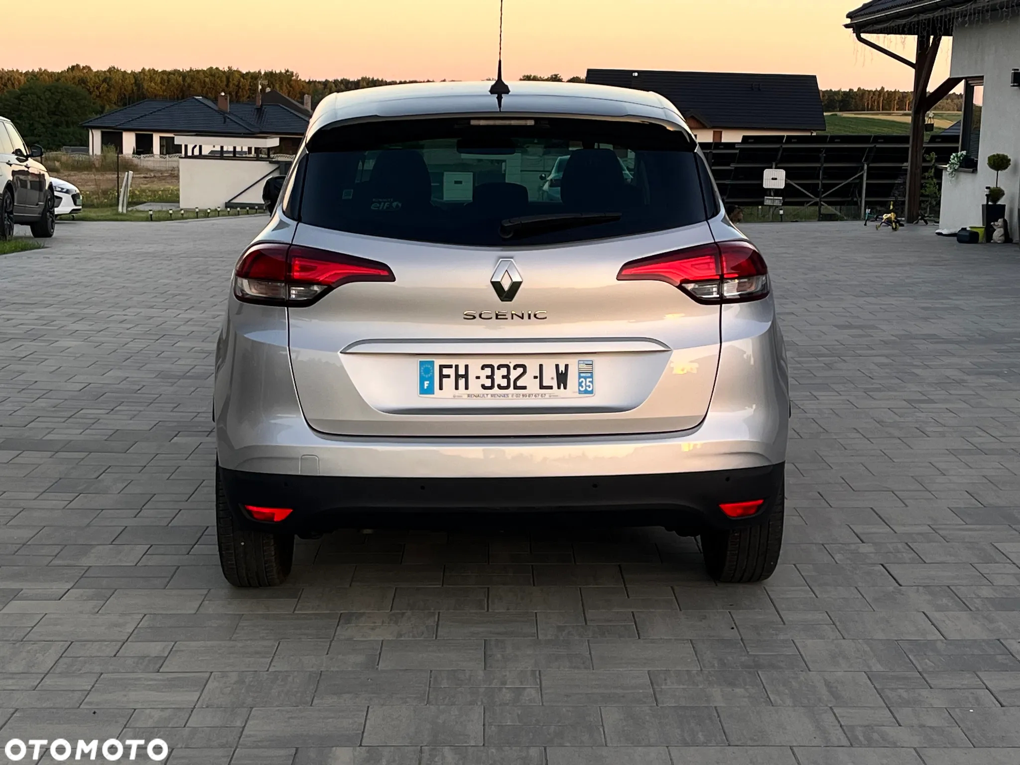 Renault Scenic TCe 115 GPF LIMITED - 5