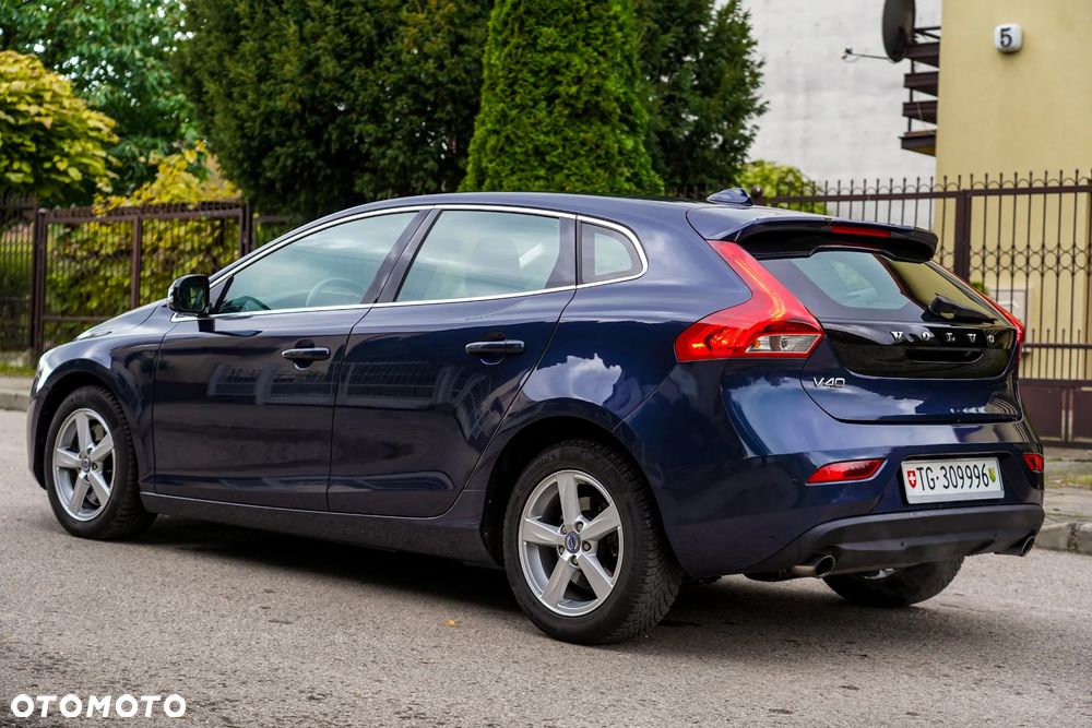 Volvo V40 D4 Geartronic Summum - 15