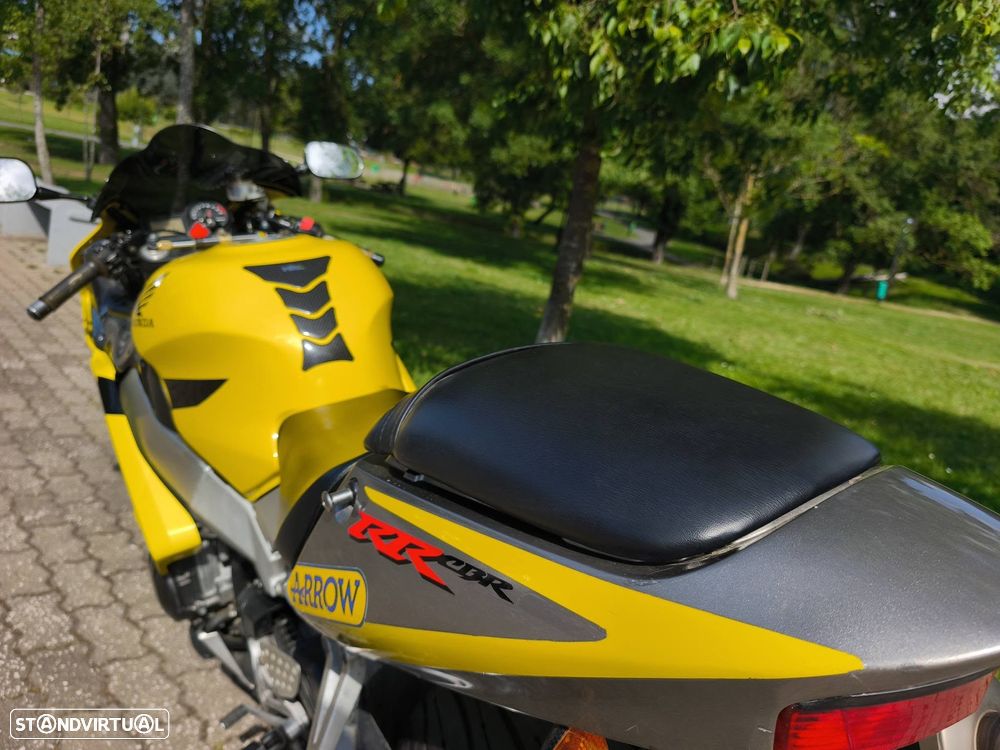 Honda CBR 900 RR - 3