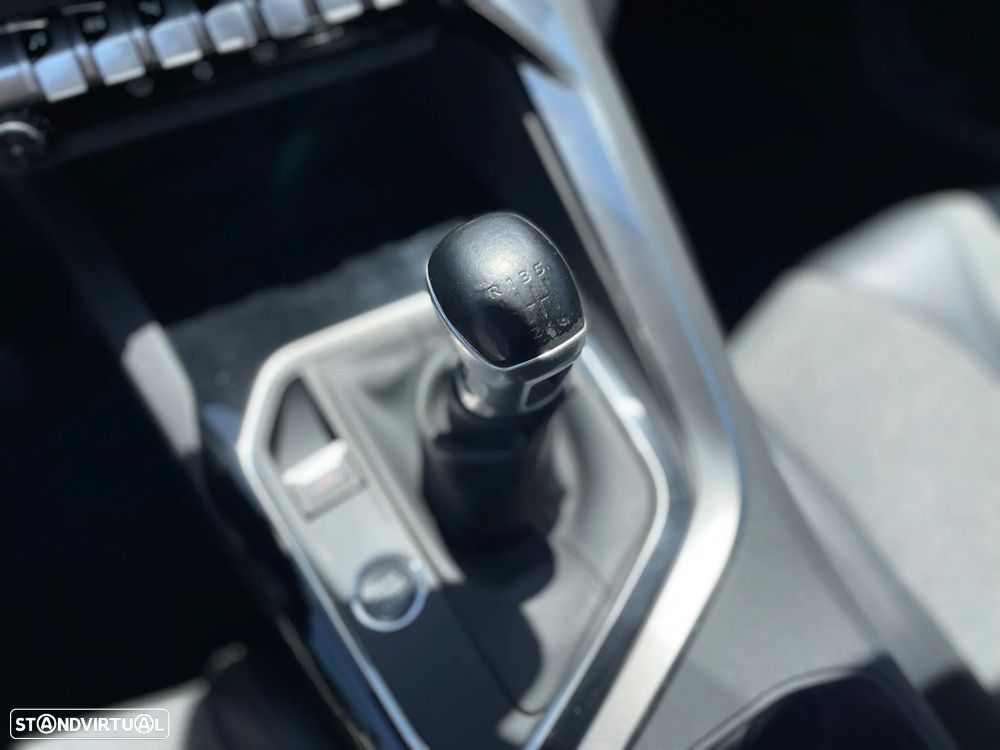Peugeot 5008 PureTech 130 Stop & Start Allure Pack - 18