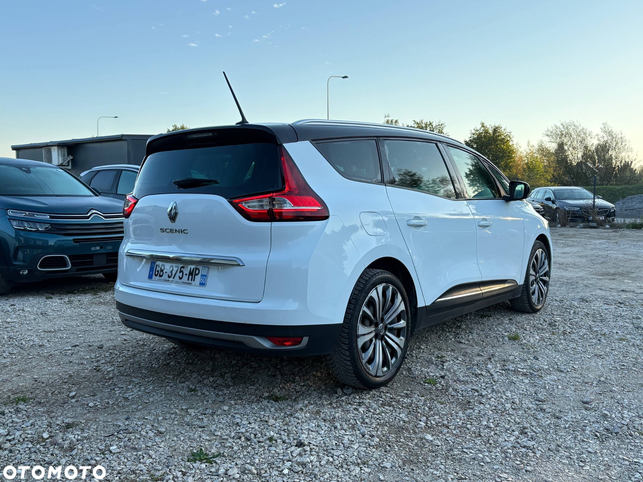Renault Scenic 1.7 Blue dCi Zen - 4