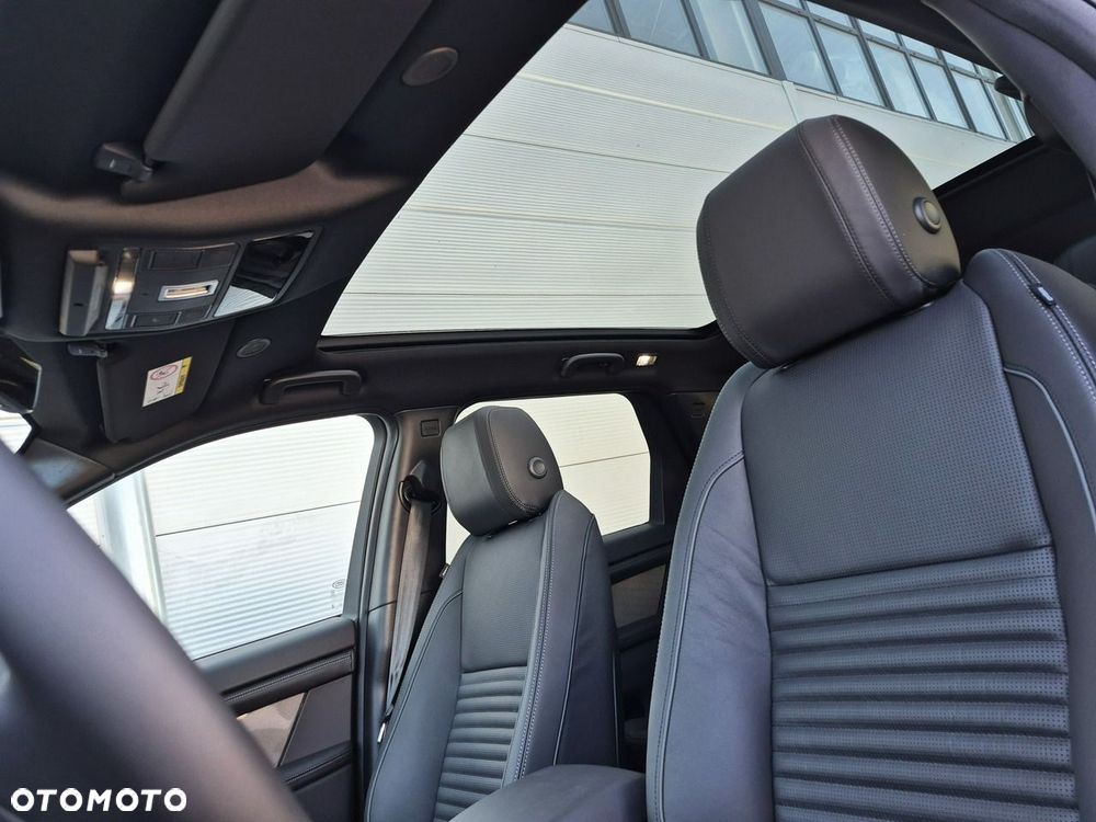 Land Rover Discovery Sport D200 Metropolitan - 40