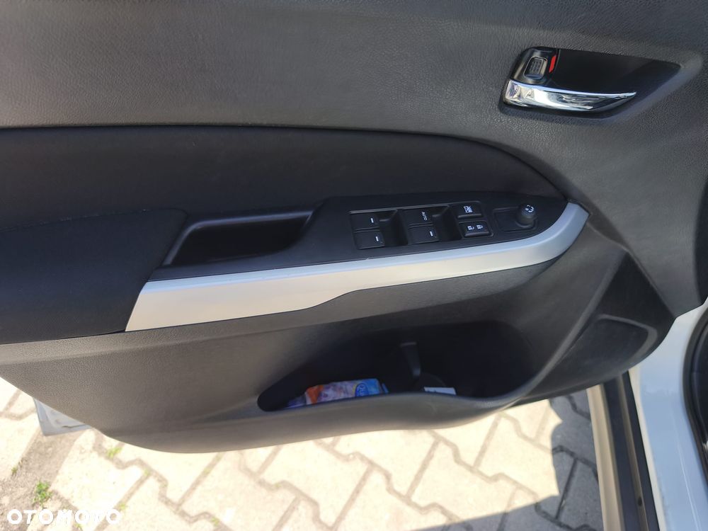 Suzuki Vitara 1.6 Comfort 2WD - 3