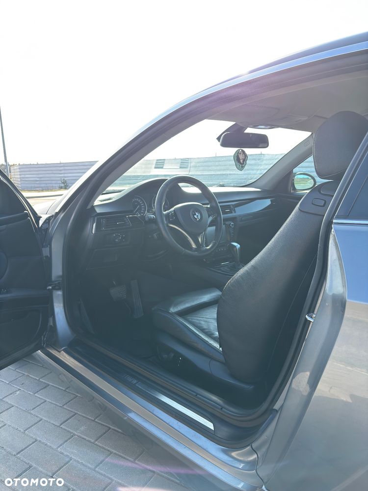 BMW Seria 3 330d - 14