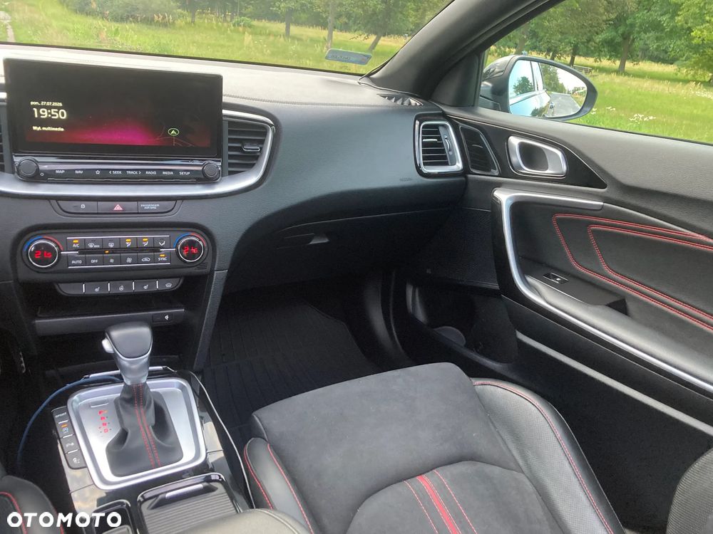 Kia ProCeed 1.6 T-GDI GT DCT - 18