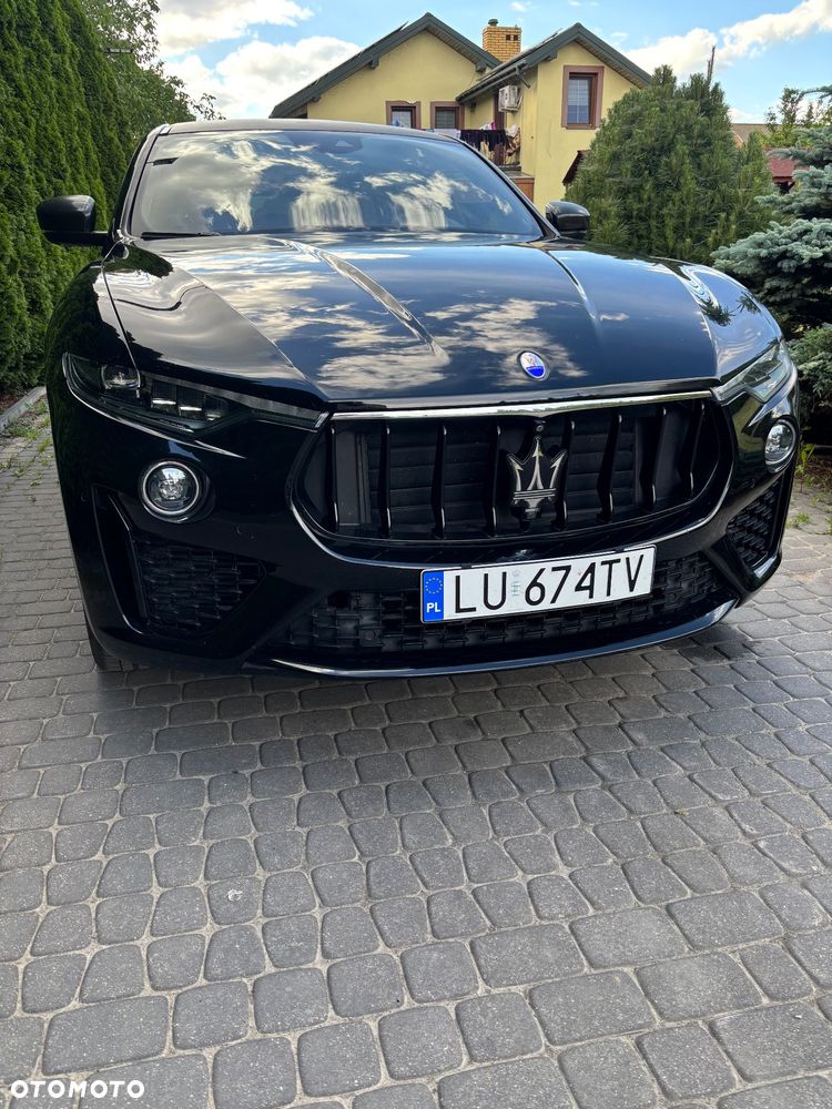 Maserati Levante - 1
