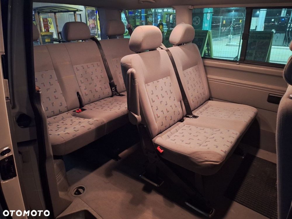 Volkswagen Transporter - 35