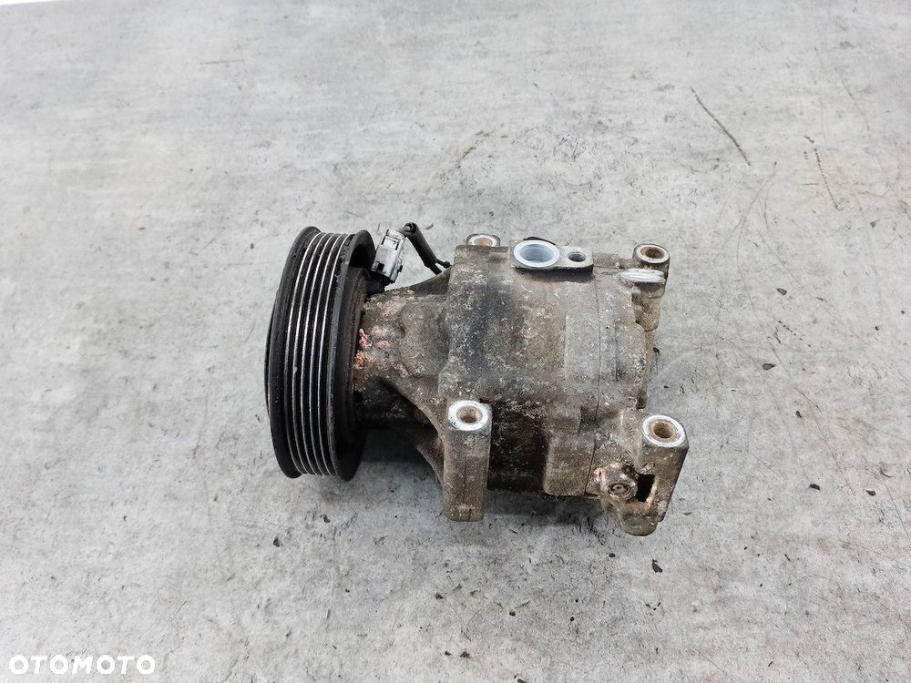 POMPA, SPRĘŻARKA KLIMATYZACJI TOYOTA COROLLA IX E12 447260-7961 DENSO 1.4 D - 1