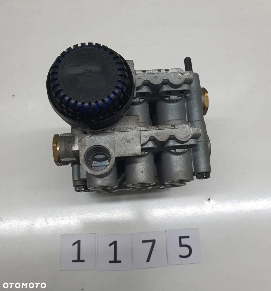 Zawór ECAS podwójny WABCO 4729051110 DAF / MAN - 5