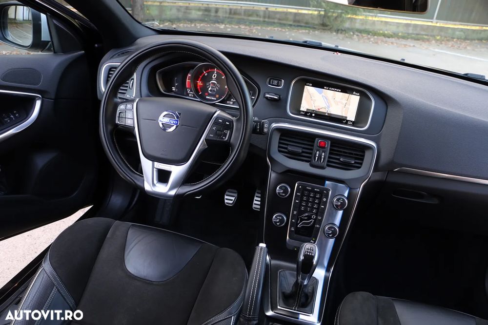 Volvo V40 - 18