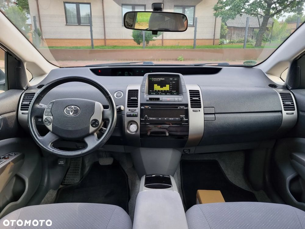 Toyota Prius 1.5 VVT-i Sol - 7